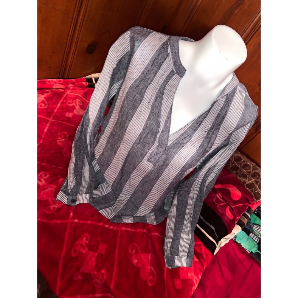 Old navy long sleeve